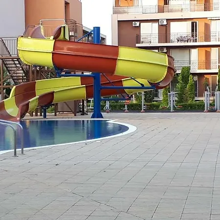 In Holiday Fort Golf Club Lägenhet Slăntjev Brjag